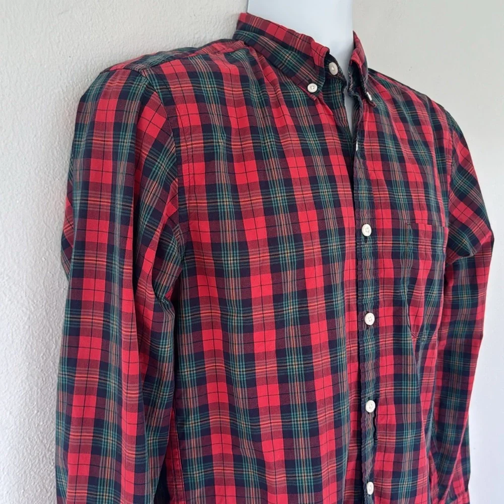 J. Crew red green holiday plaid cotton button down dress shirt size small